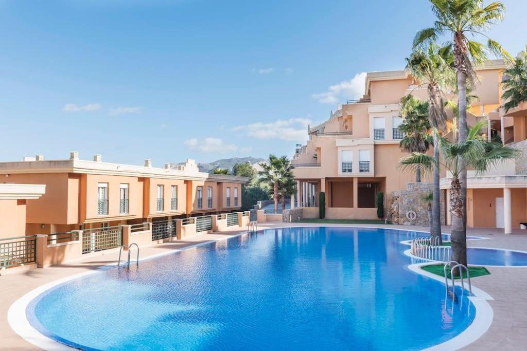 Casa Junto Golf La Sella Y Centro Budista Sakya Muntanya la Sella Zewnętrze zdjęcie