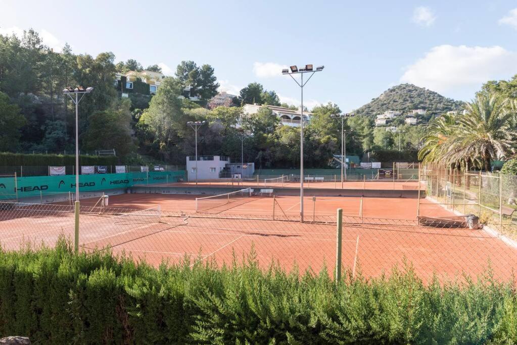 Casa Junto Golf La Sella Y Centro Budista Sakya Muntanya la Sella Zewnętrze zdjęcie