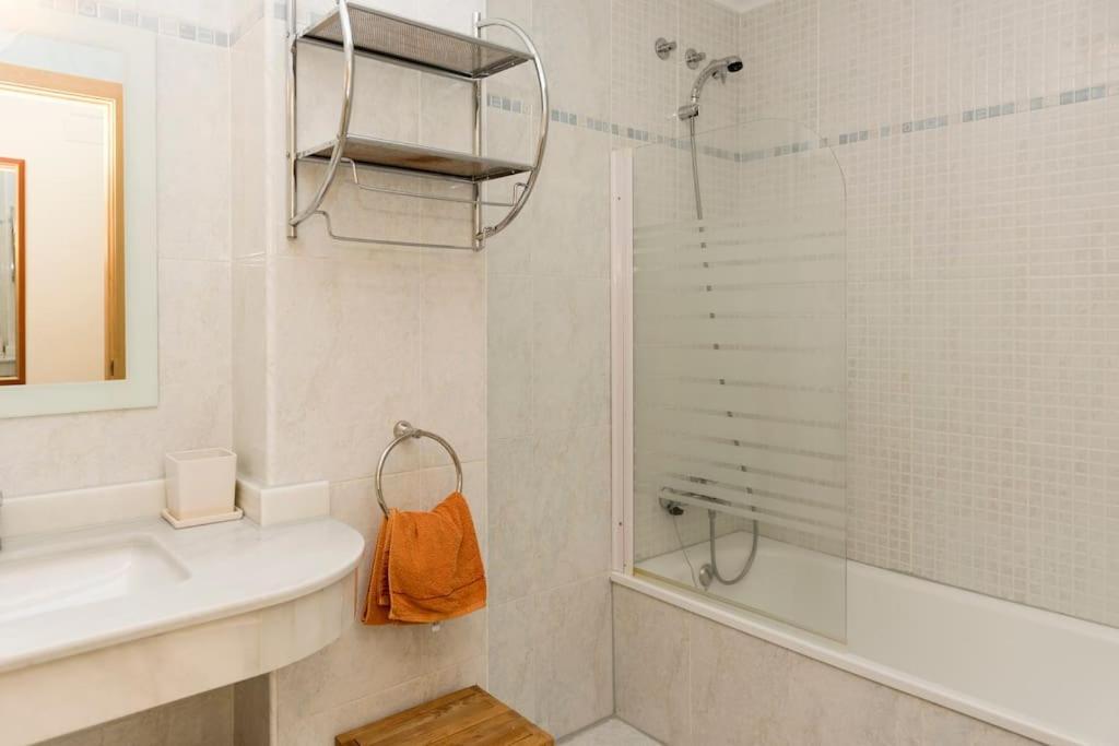 Casa Junto Golf La Sella Y Centro Budista Sakya Muntanya la Sella Zewnętrze zdjęcie